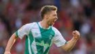 قبل تصفيات كأس العالم.. جوهرة «بوندسليغا» يفضل الجزائر على ألمانيا