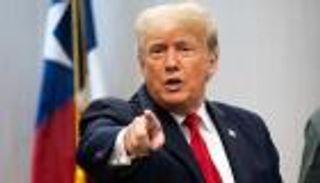 ترامب يتعلق بـ«قشة» قانونية لإنقاذه من محاكمة مانهاتن