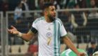 العودة أو الاعتزال.. متى يحسم رياض محرز مستقبله مع منتخب الجزائر؟
