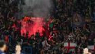 رغم الفوز على باريس.. برشلونة في ورطة بسبب جماهيره