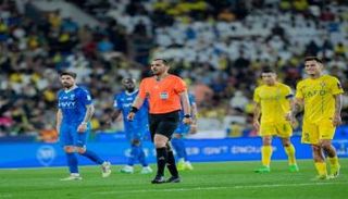 الحكم محمد الهويش في ديربي الهلال والنصر