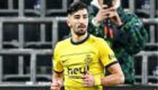 الجزائري عمورة مطلوب من بطل أوروبا