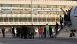 العراق يغلق المجال الجوي ويوقف حركة الملاحة
