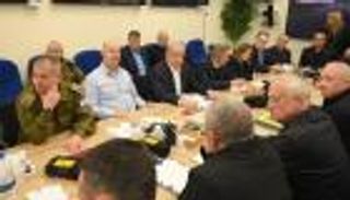 رد إسرائيل المتوقع على إيران يضع المنطقة على المحك.. و3 رسائل مطمئنة