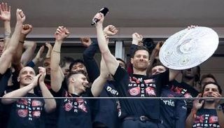 فرحة ليفركوزن بلقب الدوري الألماني