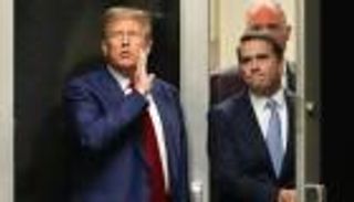 «جرائم فيدرالية خطيرة».. قضايا ترامب بميزان الناخبين الأمريكيين