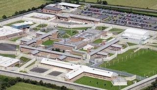 سجن إتش إم بي لونج لارتين