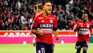 آدم وناس نجم منتخب الجزائر