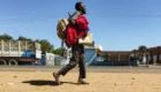 عام من الأزمة.. كابوس الحرب «يقبر» أحلام السودانيين