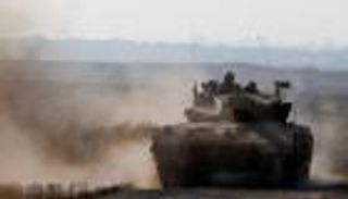 صرخة ضد المجاعة.. إسرائيل تواصل قصف غزة ولا تستبعد حربا إقليمية