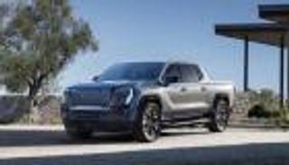 GMC تشعل سباق الشاحنات الكهربائية بـSierra EV