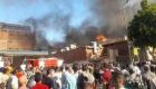 حريق ضخم يلتهم 65 محلا تجاريا في مصر.. وتحرك عاجل من الحكومة