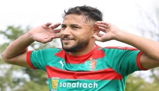 يوسف بلايلي، نجم منتخب الجزائر 