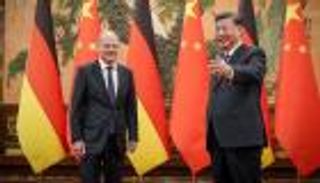 عودة العلاقات الدافئة بين التنين وصقور أوروبا.. ماذا وراء زيارة شولتز للصين؟