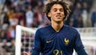 أبرزها أولمبياد باريس.. 3 تعقيدات تصعب موقف الجزائر في ملف أكليوش