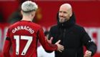 تين هاغ ينتصر.. غارناتشو يتجنب مصير سانشو بالانحناء أمام العاصفة