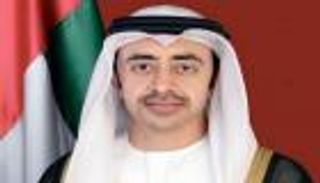 عبدالله بن زايد لوزير خارجية إيران: الدبلوماسية والحوار سبيل حل الخلافات