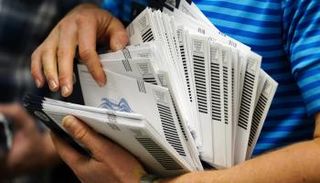 عملية عد بعض أصوات البريد - أرشيفية