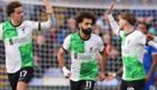 محمد صلاح يعقد حسابات ليفربول الصيفية.. هل هي بداية النهاية؟