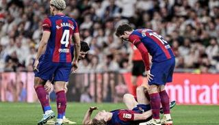 إصابة دي يونغ في كلاسيكو ريال مدريد وبرشلونة