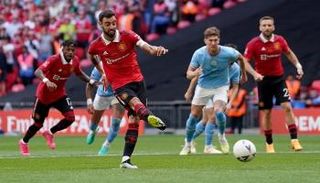 مانشستر سيتي ومانشستر يونايتد في نهائي كأس الاتحاد الإنجليزي - أرشيفية