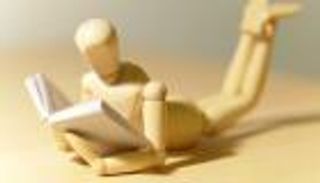 اليوم العالمي للكتاب 2024.. «اقرأ على طريقتك»