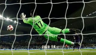 خالد عيسى حارس مرمى العين الإماراتي