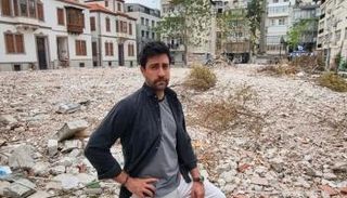 تشاغلار أرطغرل أمام مدرسته