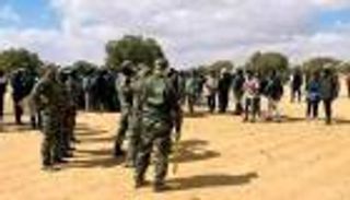 تونس وأزمة المهاجرين.. المقاربة المحلية لا تكفي