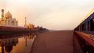 قصور على القضبان.. تجربة سفر فارهة عبر المدن الهندية بالقطارات