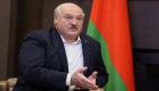 هجوم بالمسيرات على بيلاروسيا.. ومينسك تنشر عشرات الأسلحة النووية