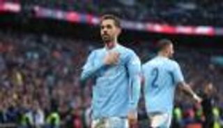 ليس أولوية.. 3 شروط من برشلونة لضم برناردو سيلفا