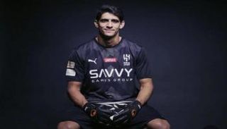 ياسين بونو حارس مرمى الهلال السعودي
