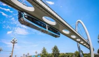 «قطار السماء» في الصين