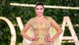 مدحت العدل يوضح الفرق بين منى زكي وياسمين صبري (فيديو)