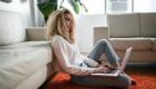 لتعزيز الإنتاجية والتواصل.. أهم 12 تطبيقا لتسهيل العمل عن بعد