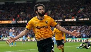 ريان آيت نوري لاعب ولفرهامبتون