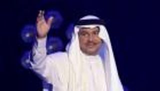أزمة صحية مفاجئة تؤجل حفلات فنان العرب محمد عبده