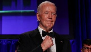 بايدن خلال الحفل السنوي لعشاء مراسلي البيت الأبيض