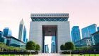 مدينة دبي.. وجهة الاقتصاد العالمي الحر