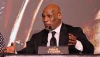 مفاجأة.. مايك تايسون يعود إلى الملاكمة في نزال رسمي