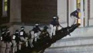 «صدامات فلسطين» تجتاح جامعات أمريكية.. والشرطة تتدخل