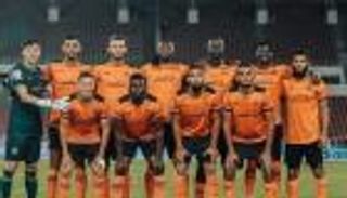 قبل نهائي الزمالك.. الكاف يصدم نهضة بركان بقرار حاسم