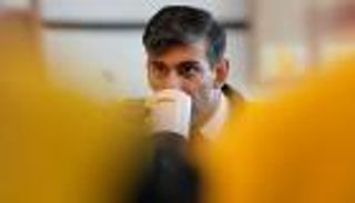 سوناك في «خطر».. وعين «العمال»  على «داوننغ ستريت»