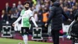 انتصرت العِشرة.. كلوب يغلق ملف أزمة محمد صلاح نهائيا