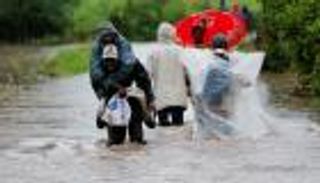 200 قتيل بفيضانات كينيا.. وإعصار «هدايا» في الطريق