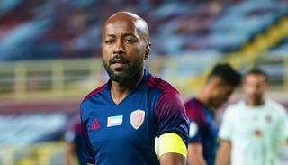 إسماعيل مطر أسطورة الوحدة منتخب الإمارات