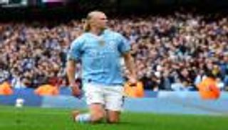 مئوية وسوبر هاتريك استثنائي.. هالاند يتجاوز نجاحاته الرقمية مع دورتموند