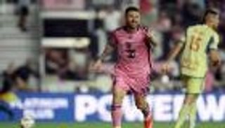 ملك الأسيست.. ليونيل ميسي يعبث بالتاريخ في الدوري الأمريكي (فيديو)