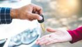 10 نصائح عند شراء سيارة مستعملة.. وخطوات تسجيلها باسمك